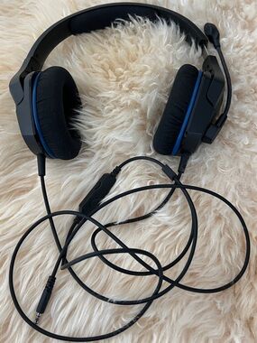 HyperX Gaming Wired Headset with Microphone - Black & Blue